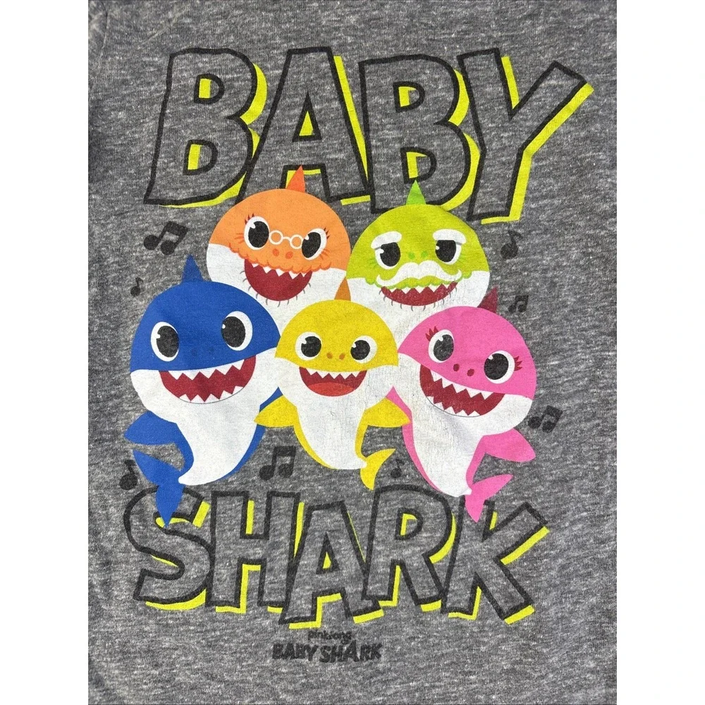 Jumping‎ Beans Baby Shark Doo Doo Doo T-Shirt Size 2T Toddler Heather Gray Soft